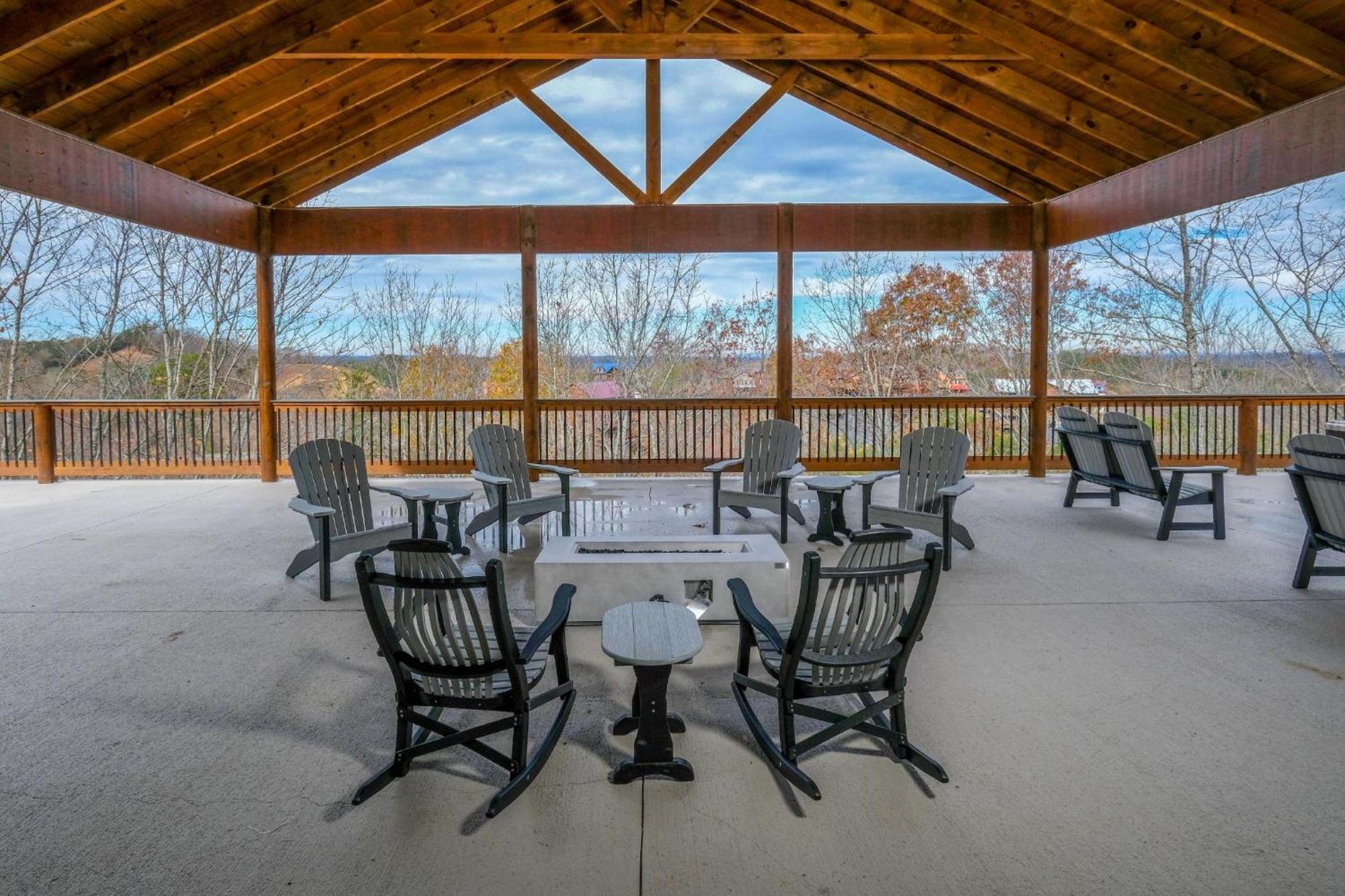 Villa Swim And Gym Mansion Pigeon Forge Exterior foto