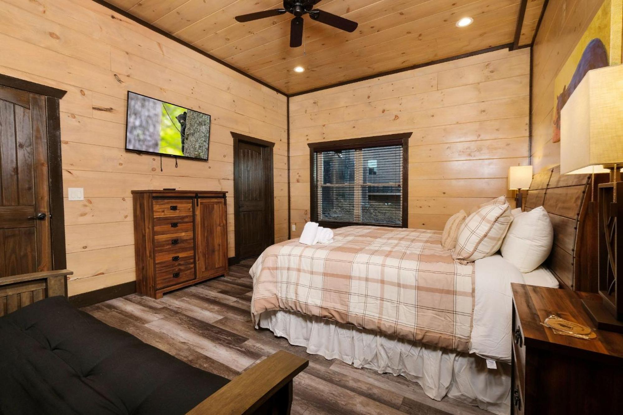 Villa Swim And Gym Mansion Pigeon Forge Exterior foto